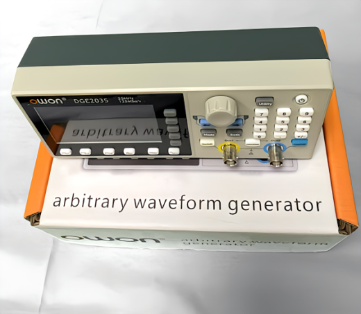 DGE2070 Funktionsgeber Zweikanal 70MHz Frequenzausgang 300MSa/s Abtastrate
